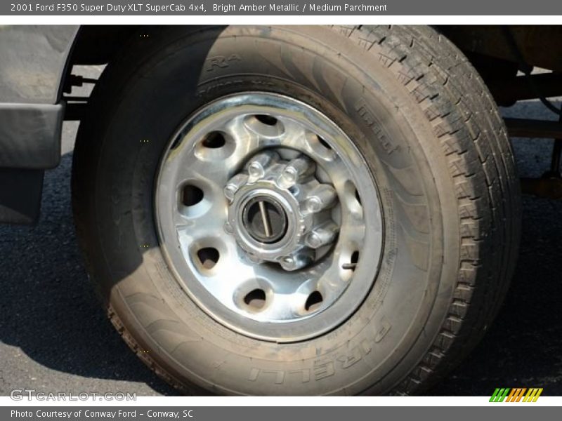 Bright Amber Metallic / Medium Parchment 2001 Ford F350 Super Duty XLT SuperCab 4x4