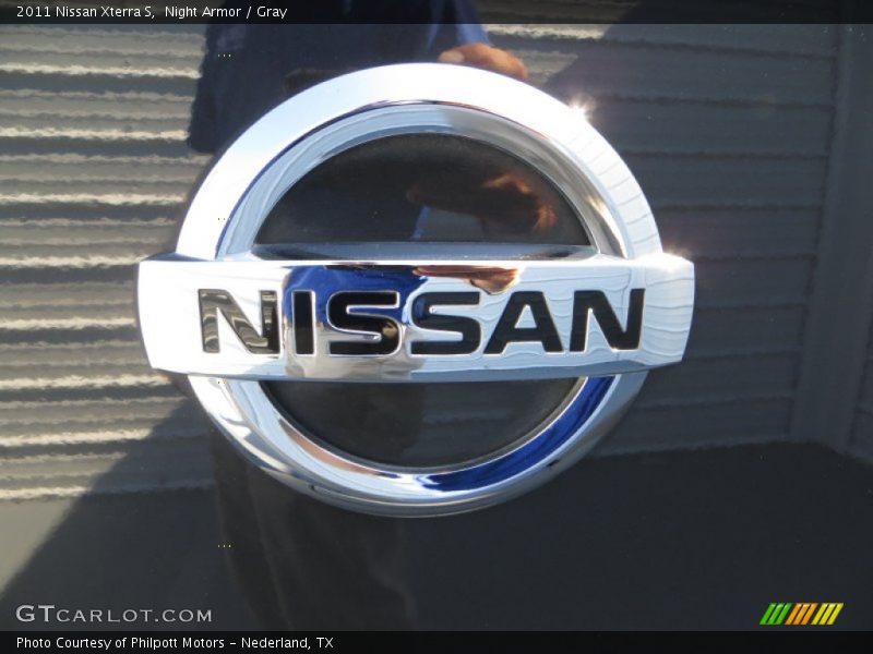 Night Armor / Gray 2011 Nissan Xterra S