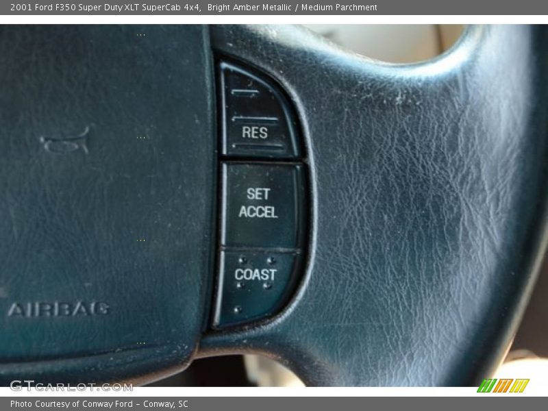 Bright Amber Metallic / Medium Parchment 2001 Ford F350 Super Duty XLT SuperCab 4x4