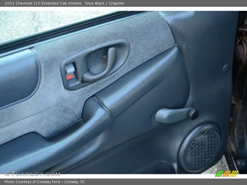 Onyx Black / Graphite 2001 Chevrolet S10 Extended Cab Xtreme