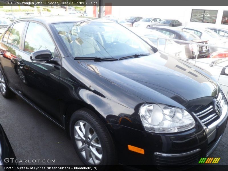 Black / Cornsilk Beige 2010 Volkswagen Jetta SE Sedan
