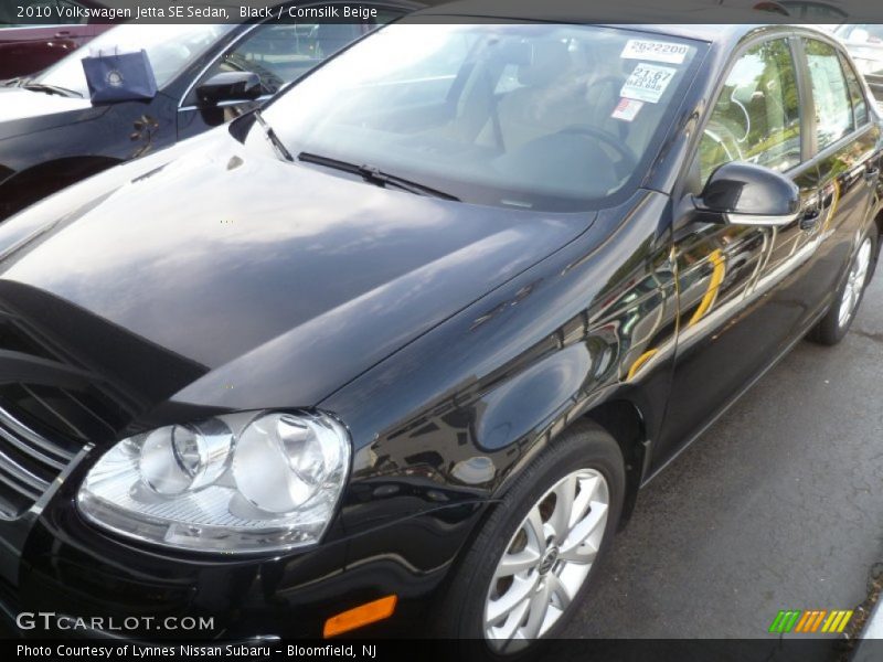 Black / Cornsilk Beige 2010 Volkswagen Jetta SE Sedan