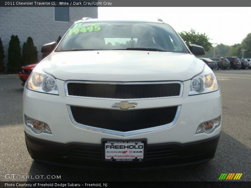 White / Dark Gray/Light Gray 2011 Chevrolet Traverse LS