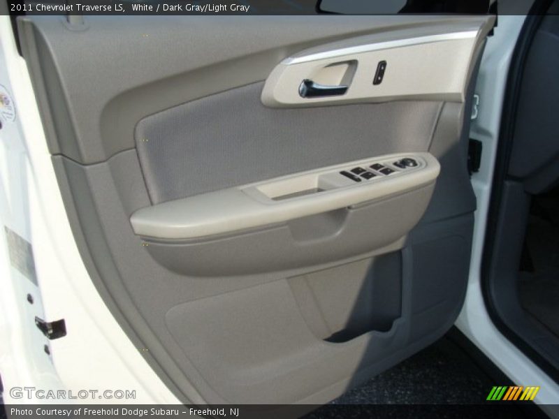 White / Dark Gray/Light Gray 2011 Chevrolet Traverse LS