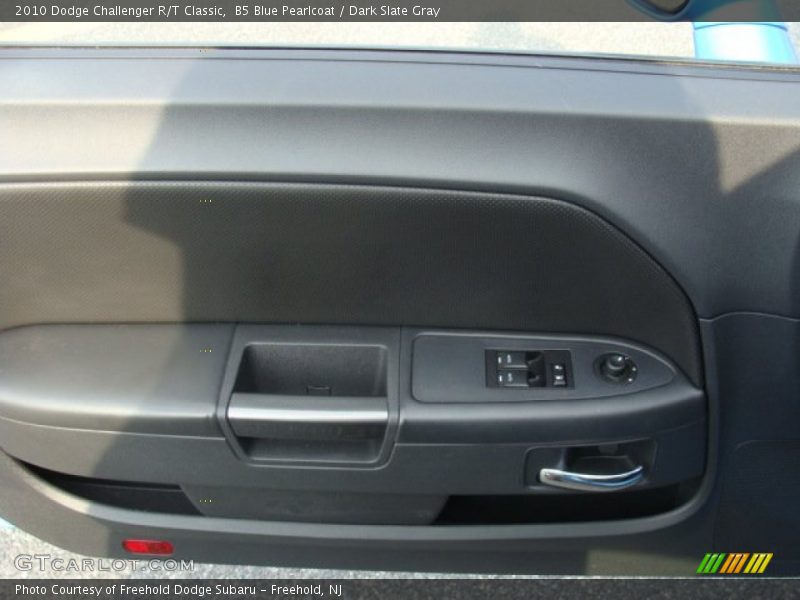 B5 Blue Pearlcoat / Dark Slate Gray 2010 Dodge Challenger R/T Classic