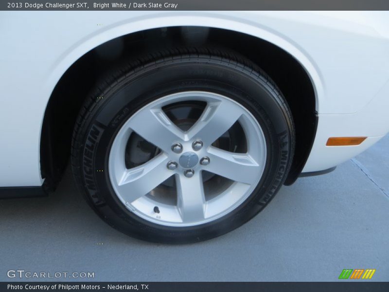 Bright White / Dark Slate Gray 2013 Dodge Challenger SXT