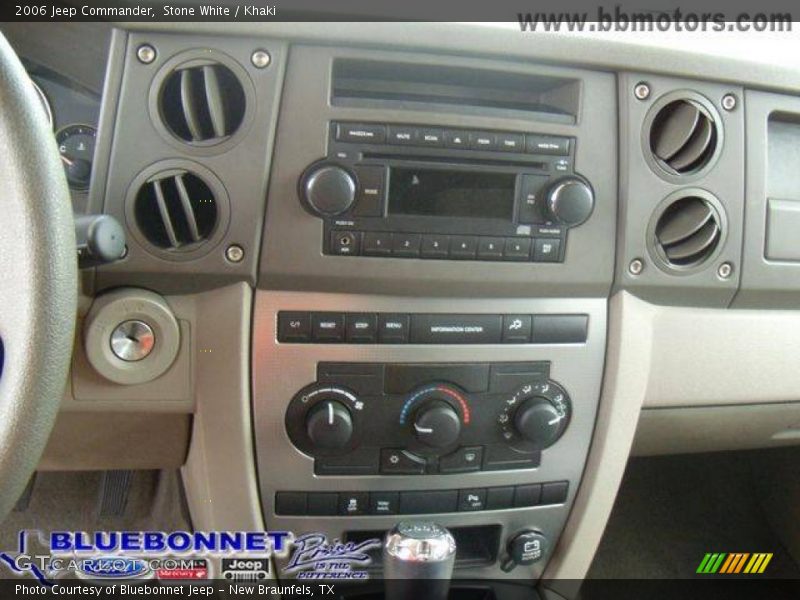 Stone White / Khaki 2006 Jeep Commander