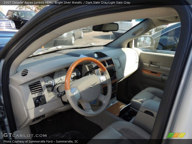 Bright Silver Metallic / Dark Slate Gray/Light Slate Gray 2007 Chrysler Aspen Limited HEMI