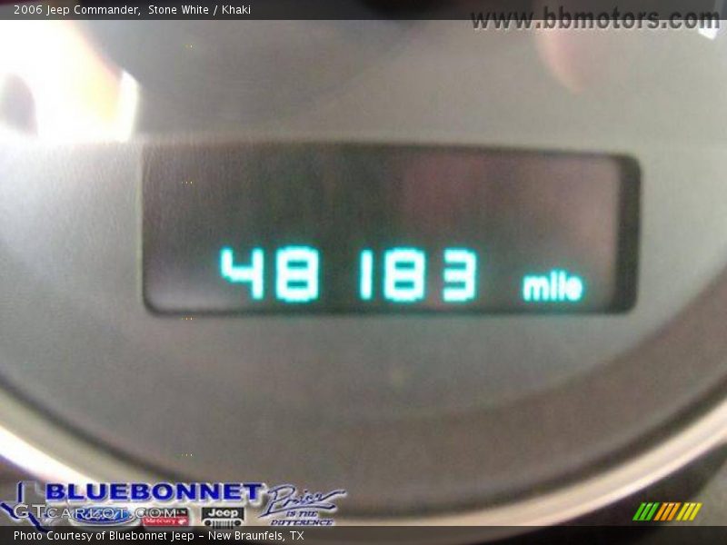 Stone White / Khaki 2006 Jeep Commander