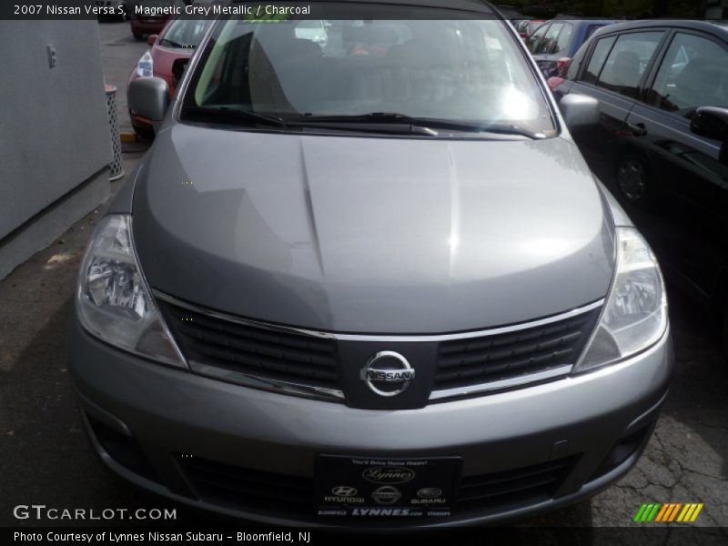 Magnetic Grey Metallic / Charcoal 2007 Nissan Versa S