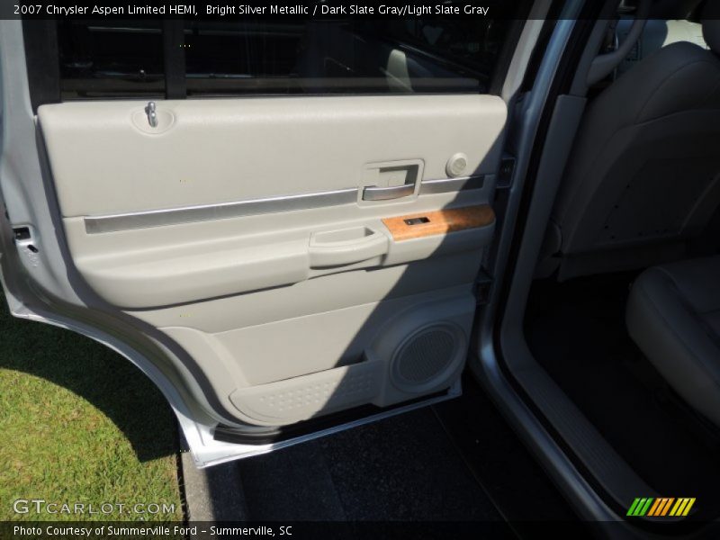 Bright Silver Metallic / Dark Slate Gray/Light Slate Gray 2007 Chrysler Aspen Limited HEMI