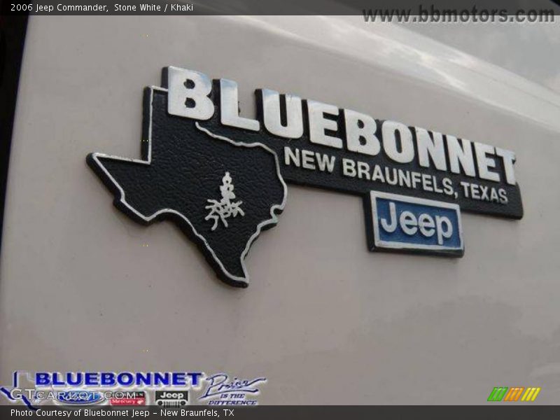 Stone White / Khaki 2006 Jeep Commander
