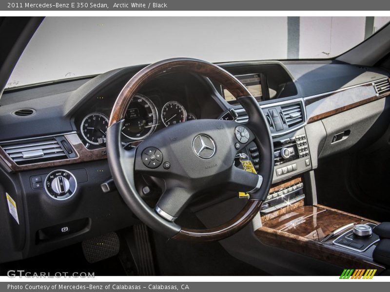 Arctic White / Black 2011 Mercedes-Benz E 350 Sedan