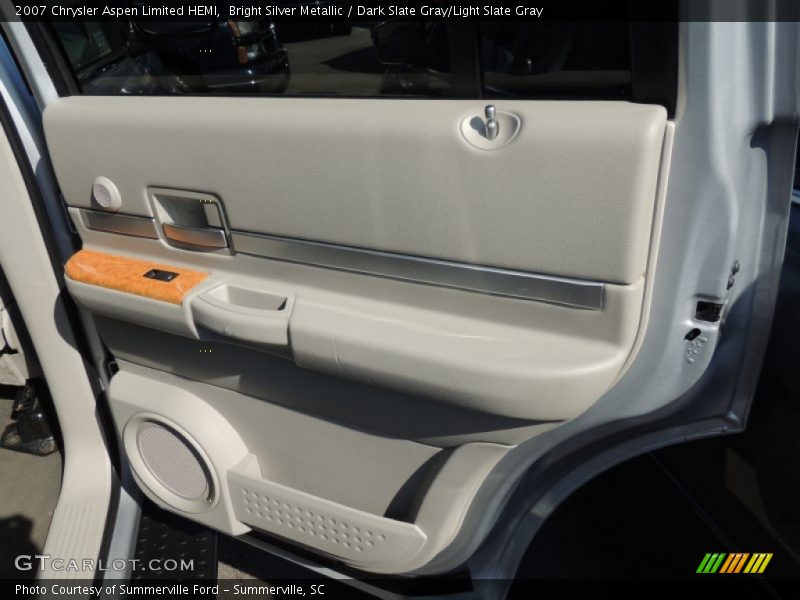 Bright Silver Metallic / Dark Slate Gray/Light Slate Gray 2007 Chrysler Aspen Limited HEMI