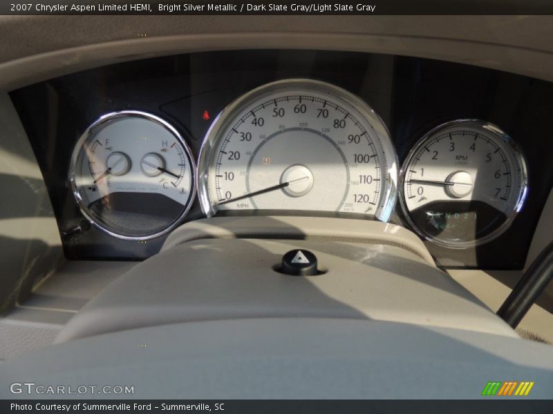 Bright Silver Metallic / Dark Slate Gray/Light Slate Gray 2007 Chrysler Aspen Limited HEMI