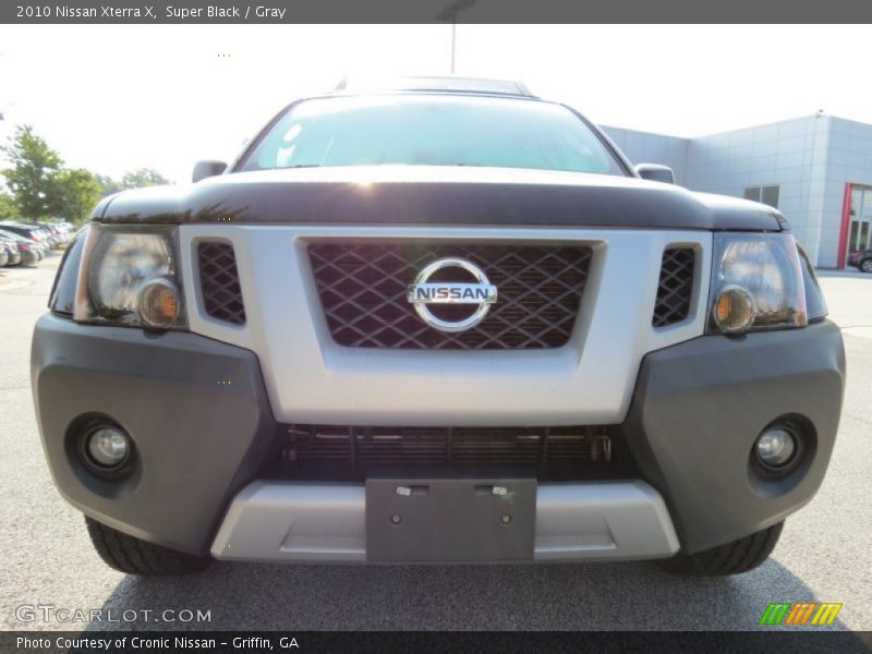Super Black / Gray 2010 Nissan Xterra X