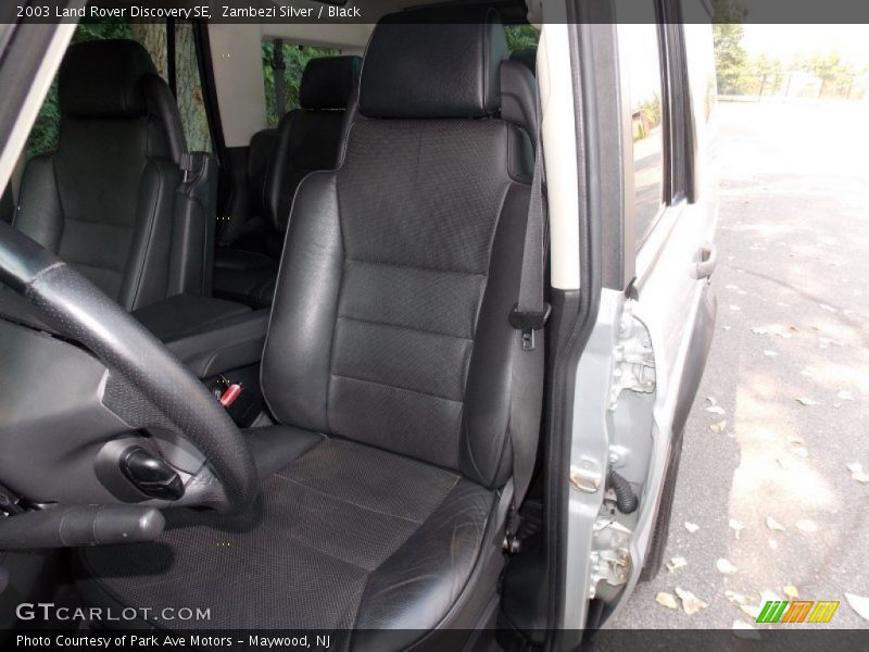 Zambezi Silver / Black 2003 Land Rover Discovery SE