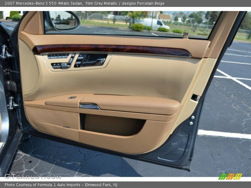 Flint Grey Metallic / designo Porcelain Beige 2007 Mercedes-Benz S 550 4Matic Sedan