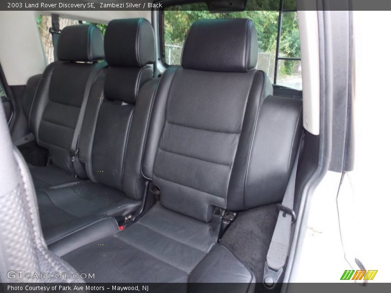 Zambezi Silver / Black 2003 Land Rover Discovery SE