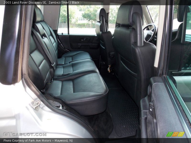 Zambezi Silver / Black 2003 Land Rover Discovery SE