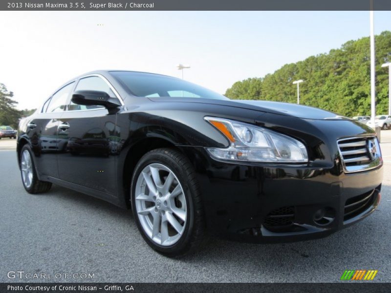 Super Black / Charcoal 2013 Nissan Maxima 3.5 S