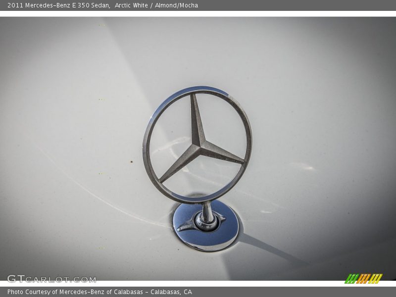 Arctic White / Almond/Mocha 2011 Mercedes-Benz E 350 Sedan