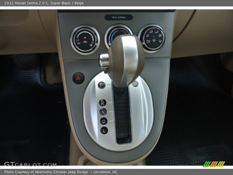 Super Black / Beige 2012 Nissan Sentra 2.0 S
