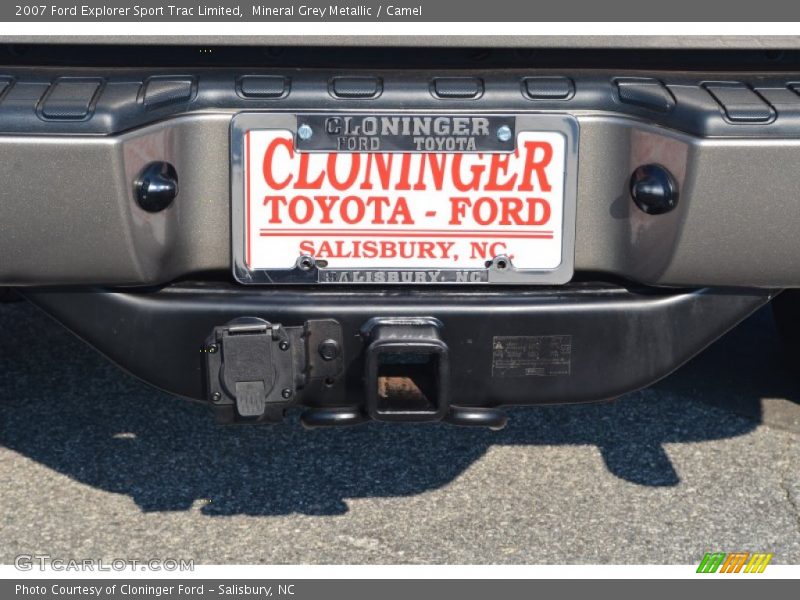 Mineral Grey Metallic / Camel 2007 Ford Explorer Sport Trac Limited