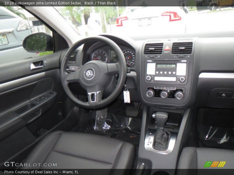 Black / Titan Black 2010 Volkswagen Jetta Limited Edition Sedan