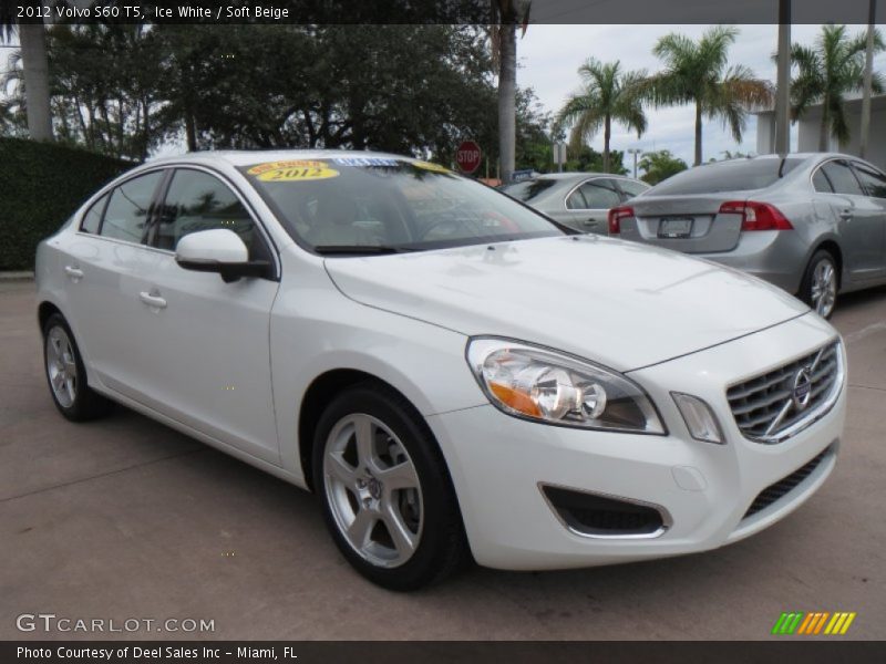 Ice White / Soft Beige 2012 Volvo S60 T5