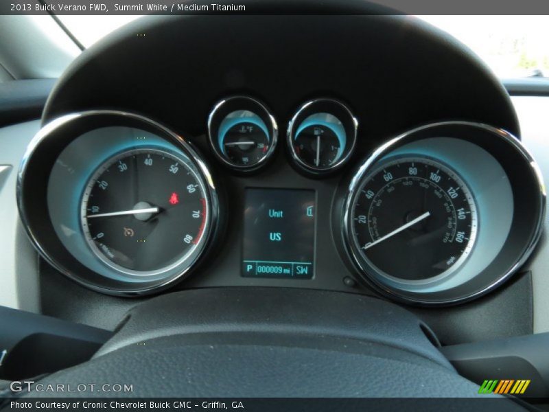 Summit White / Medium Titanium 2013 Buick Verano FWD