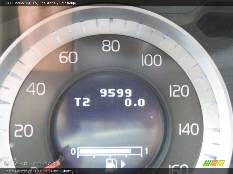 Ice White / Soft Beige 2012 Volvo S60 T5