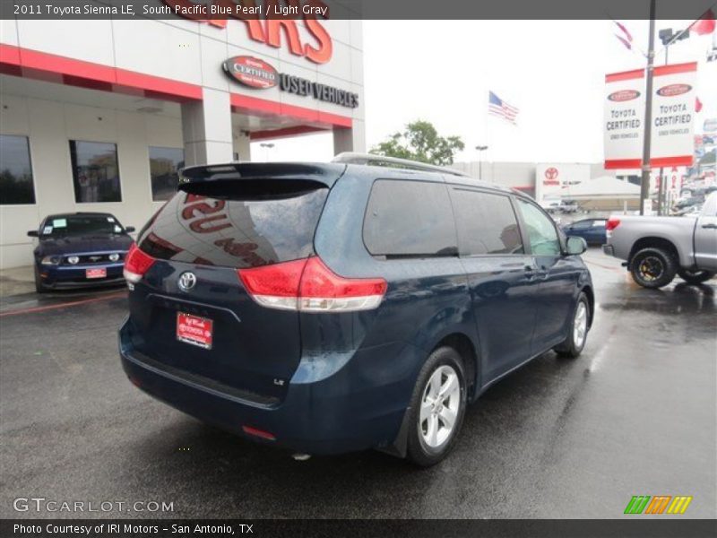 South Pacific Blue Pearl / Light Gray 2011 Toyota Sienna LE