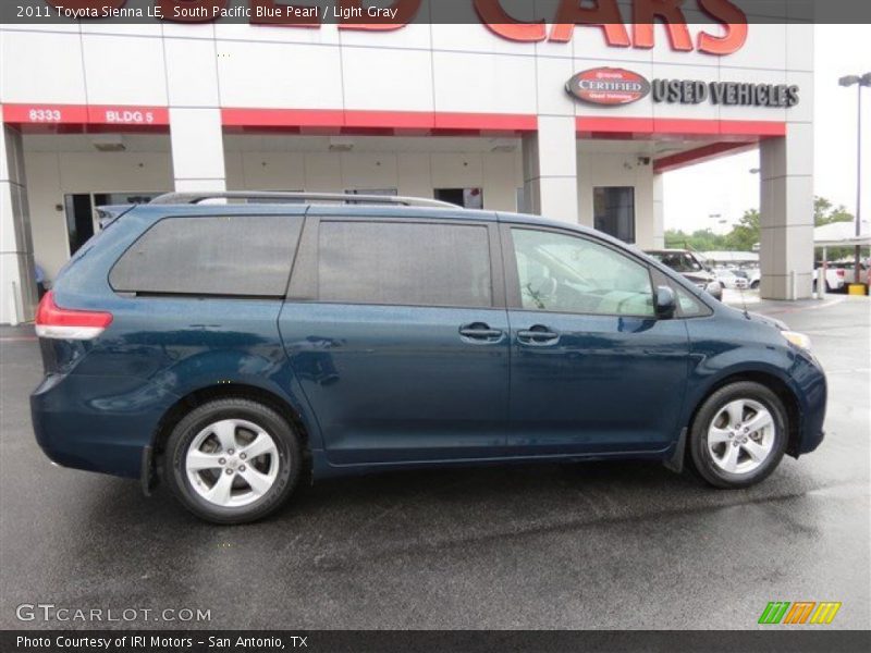 South Pacific Blue Pearl / Light Gray 2011 Toyota Sienna LE