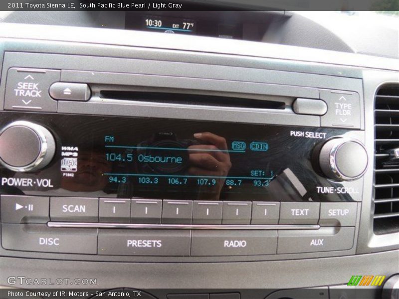 South Pacific Blue Pearl / Light Gray 2011 Toyota Sienna LE