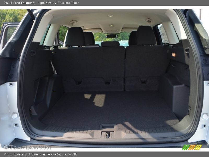 Ingot Silver / Charcoal Black 2014 Ford Escape S