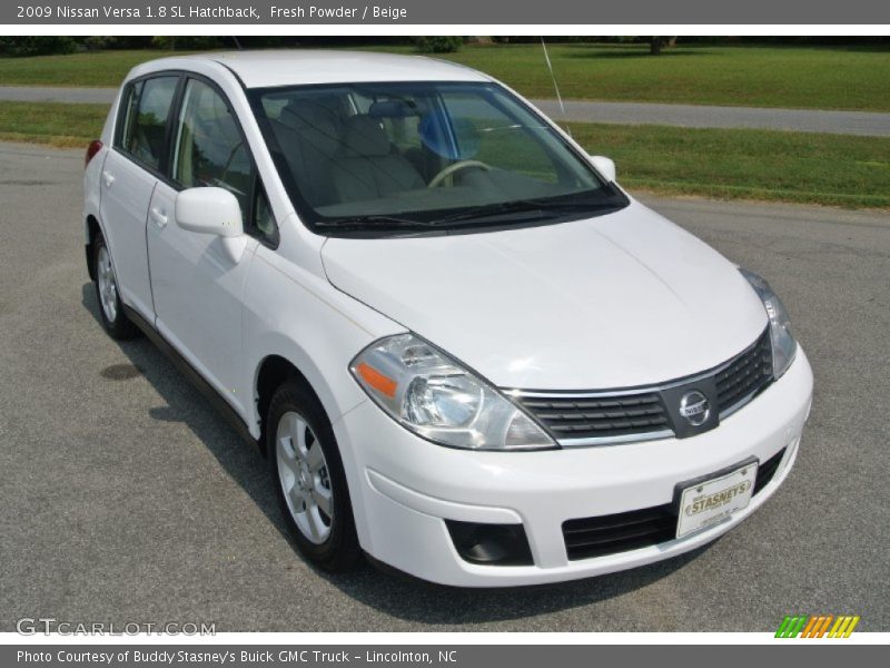 Fresh Powder / Beige 2009 Nissan Versa 1.8 SL Hatchback