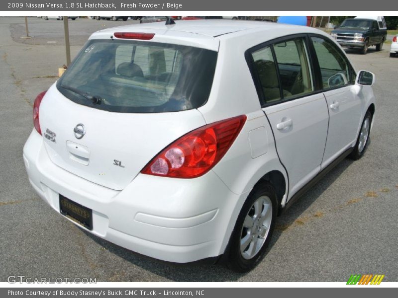 Fresh Powder / Beige 2009 Nissan Versa 1.8 SL Hatchback