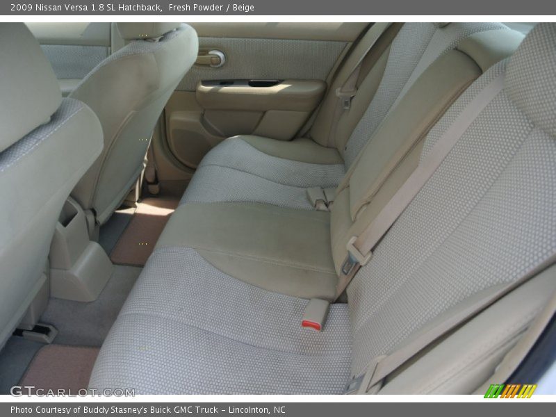 Fresh Powder / Beige 2009 Nissan Versa 1.8 SL Hatchback