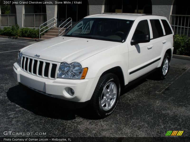 Stone White / Khaki 2007 Jeep Grand Cherokee Laredo