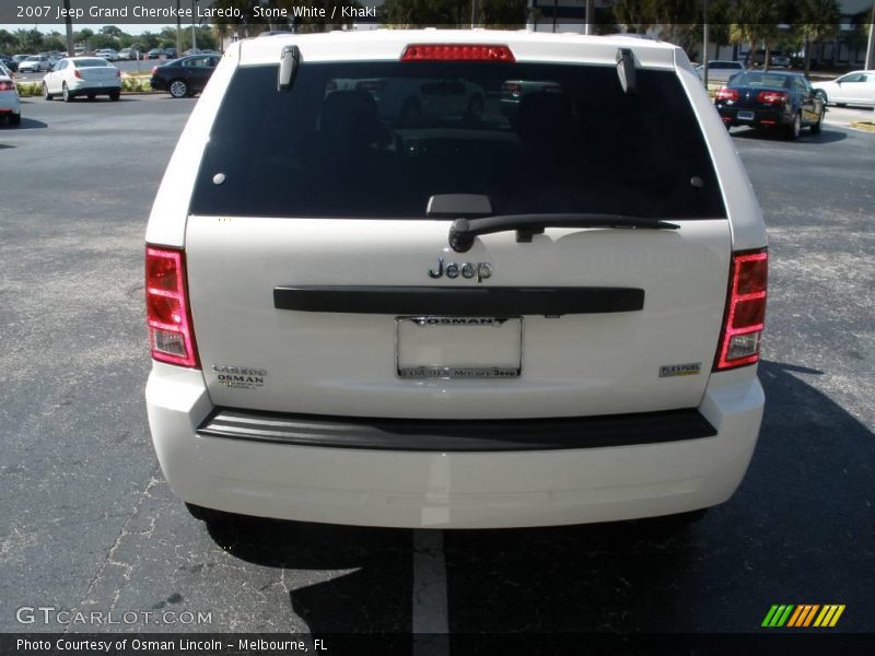 Stone White / Khaki 2007 Jeep Grand Cherokee Laredo