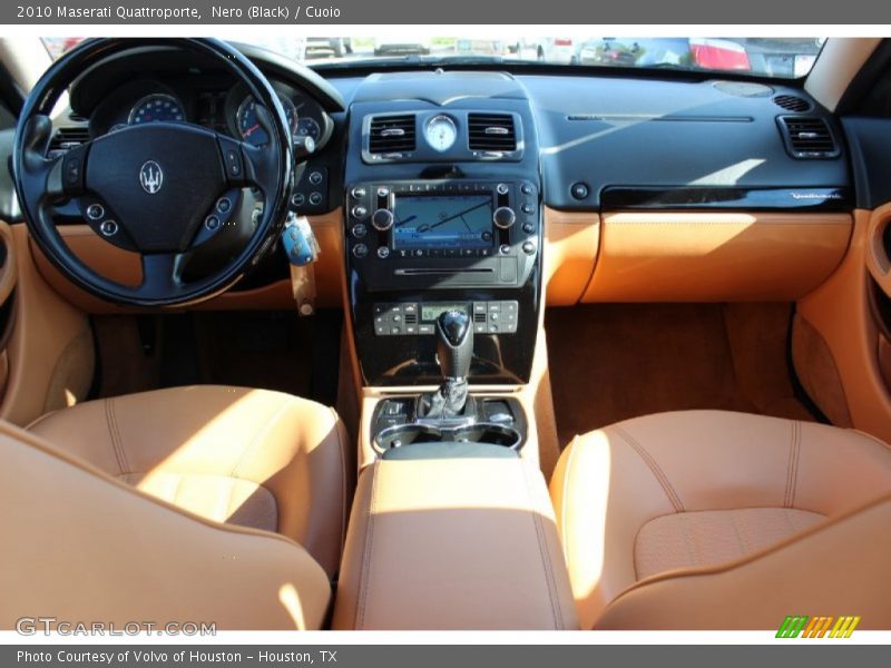 Dashboard of 2010 Quattroporte 