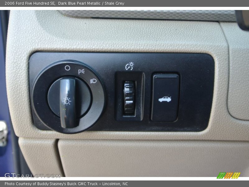 Dark Blue Pearl Metallic / Shale Grey 2006 Ford Five Hundred SE