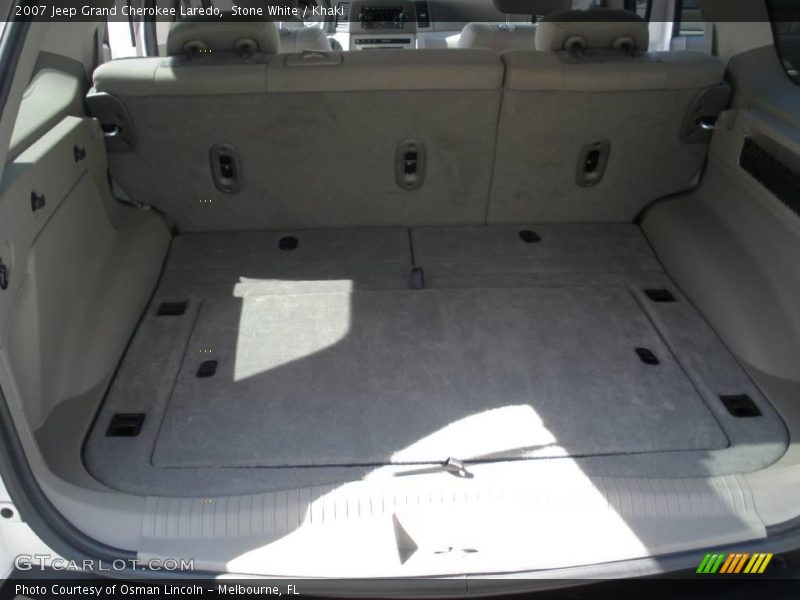 Stone White / Khaki 2007 Jeep Grand Cherokee Laredo