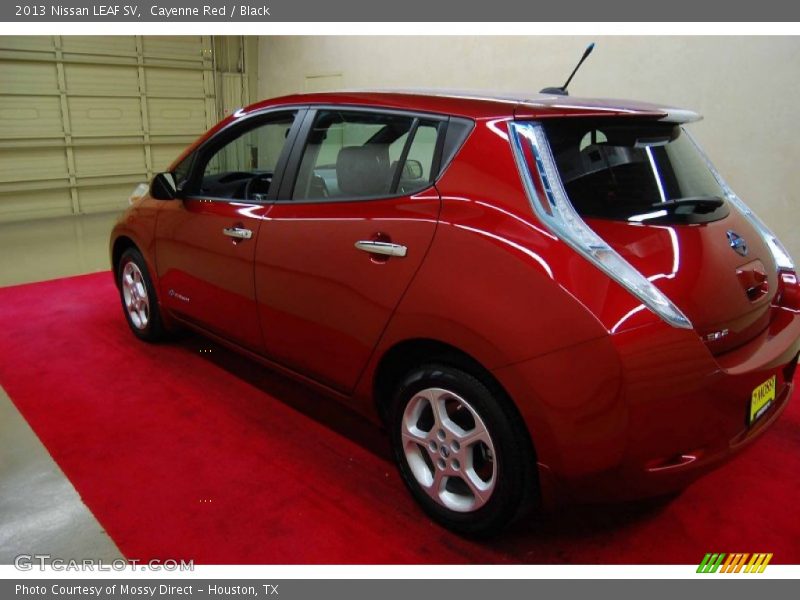 Cayenne Red / Black 2013 Nissan LEAF SV