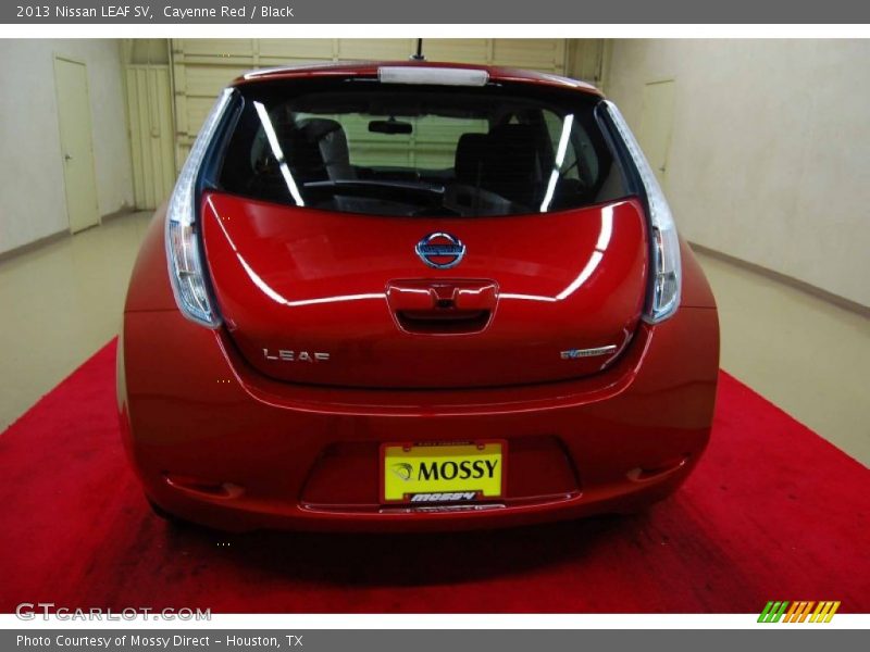 Cayenne Red / Black 2013 Nissan LEAF SV