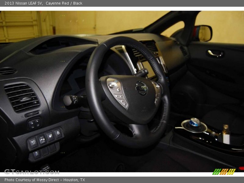 Cayenne Red / Black 2013 Nissan LEAF SV