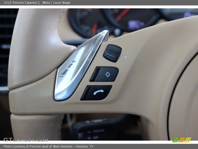 Controls of 2013 Cayenne S