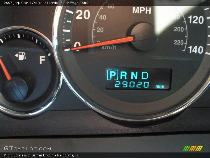 Stone White / Khaki 2007 Jeep Grand Cherokee Laredo