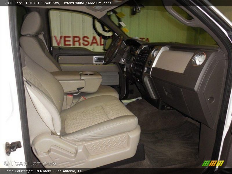 Oxford White / Medium Stone 2010 Ford F150 XLT SuperCrew